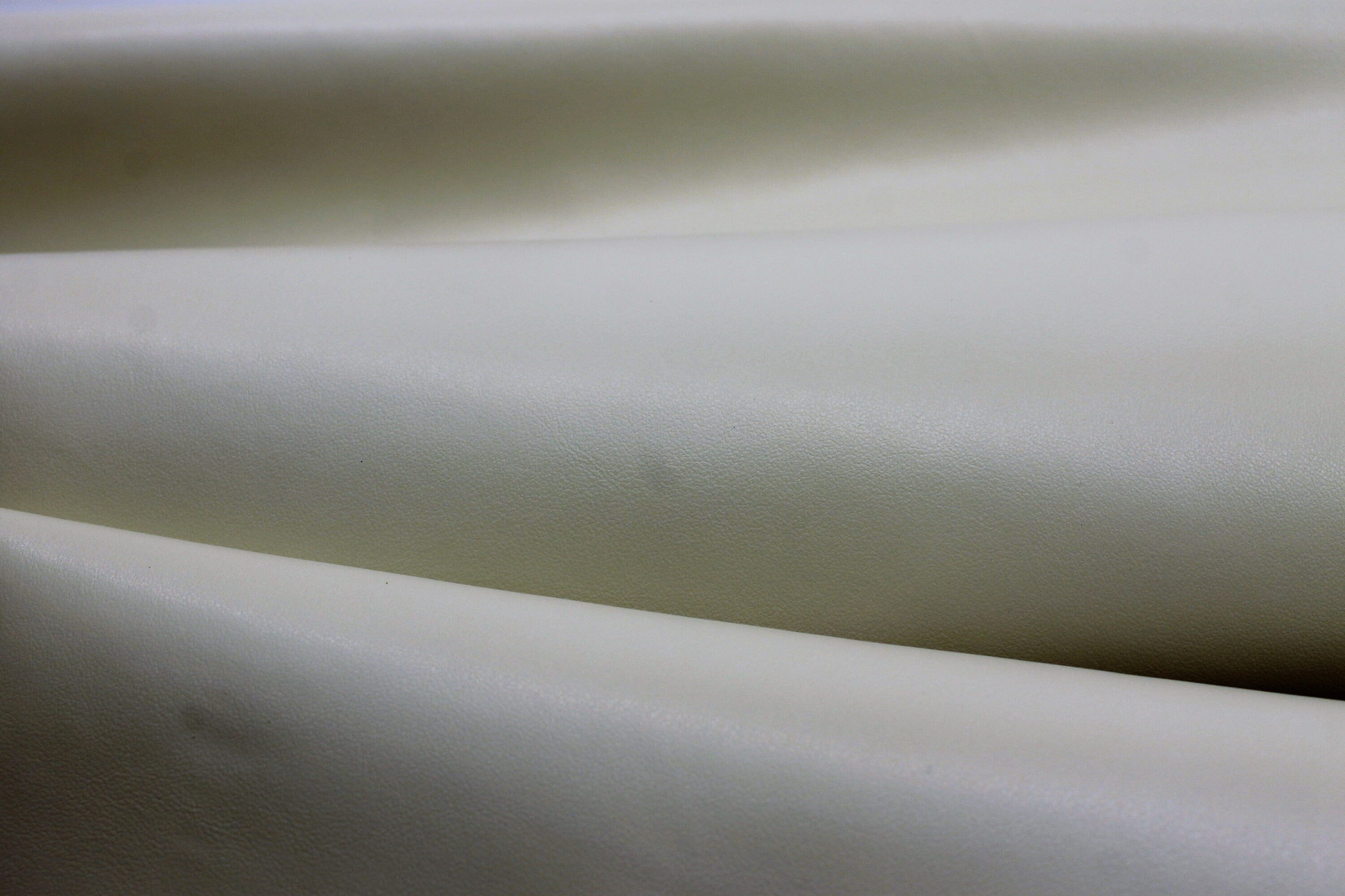 White 100% real leather | CREAMY | 1.8-2 mm | 4-5 OZ | Natural genuine cow hide side skin | Precut panels sheets