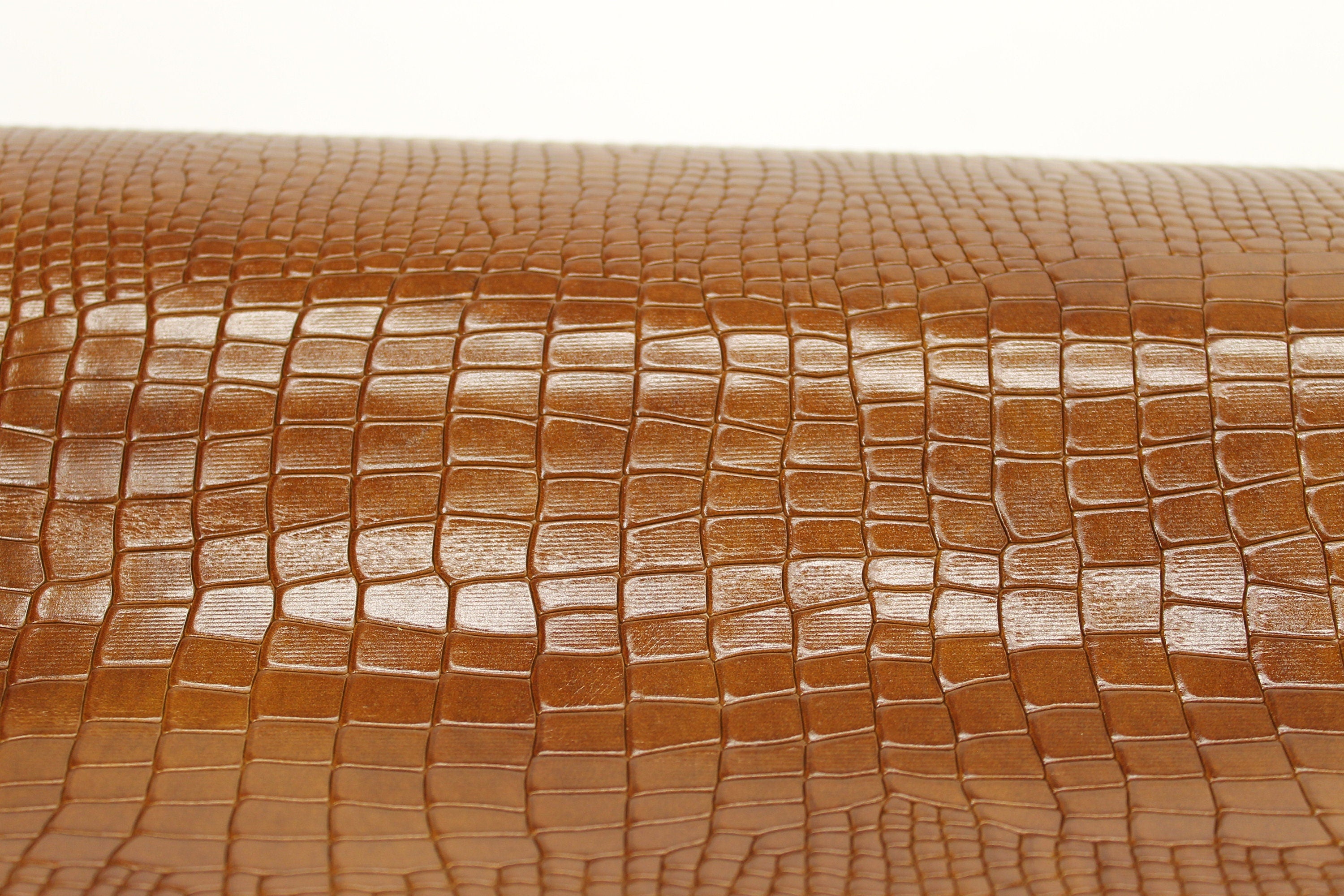 Light Brown shiny Crocodile Reptile embossed natural leather | 0.8-1.0 mm | 2 oz | cow embossed hides skins for wallets bags shoes