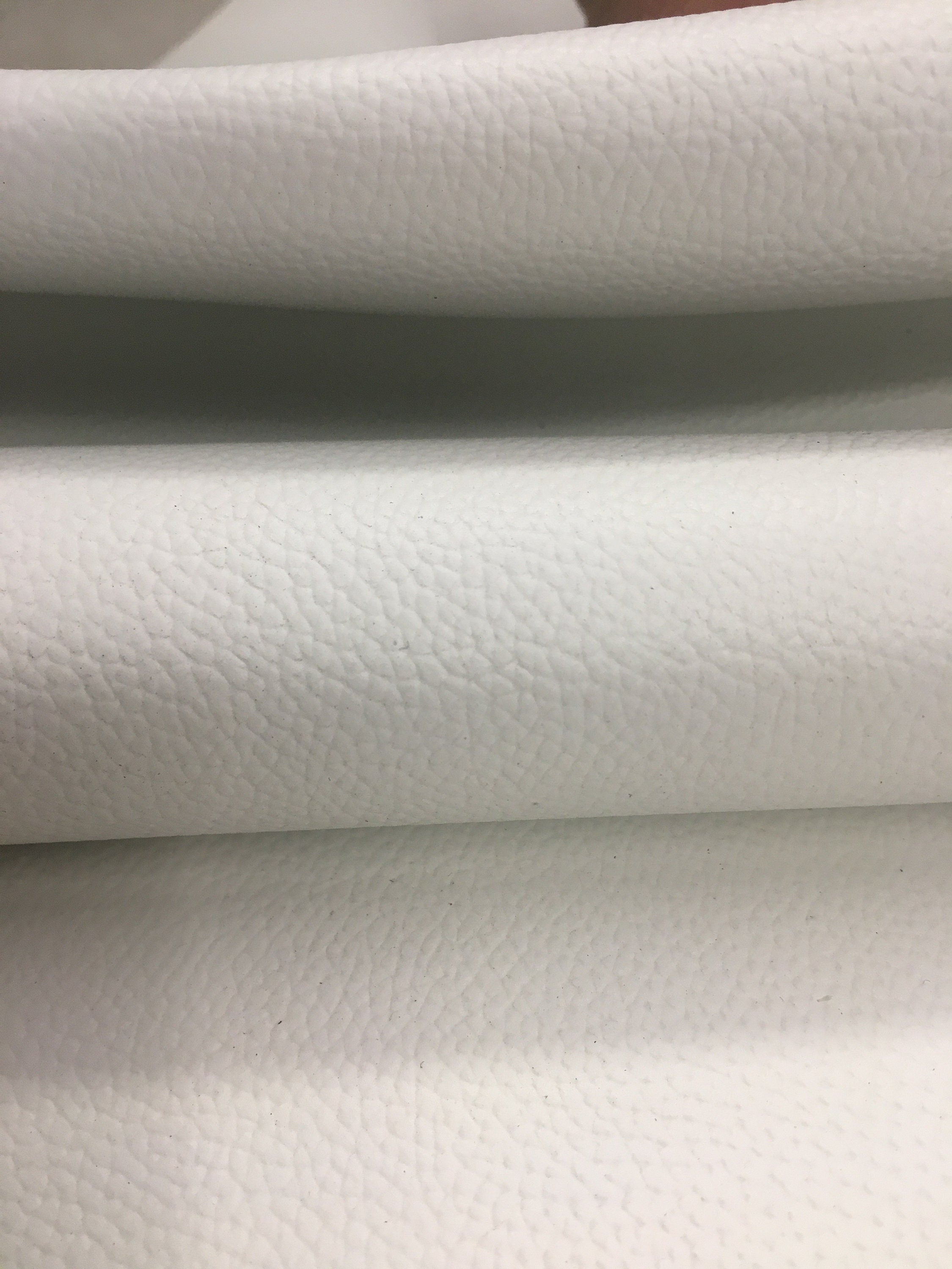 White Leather Nappa | Flat grain | 2.0 mm 5 OZ | Natural real leather side