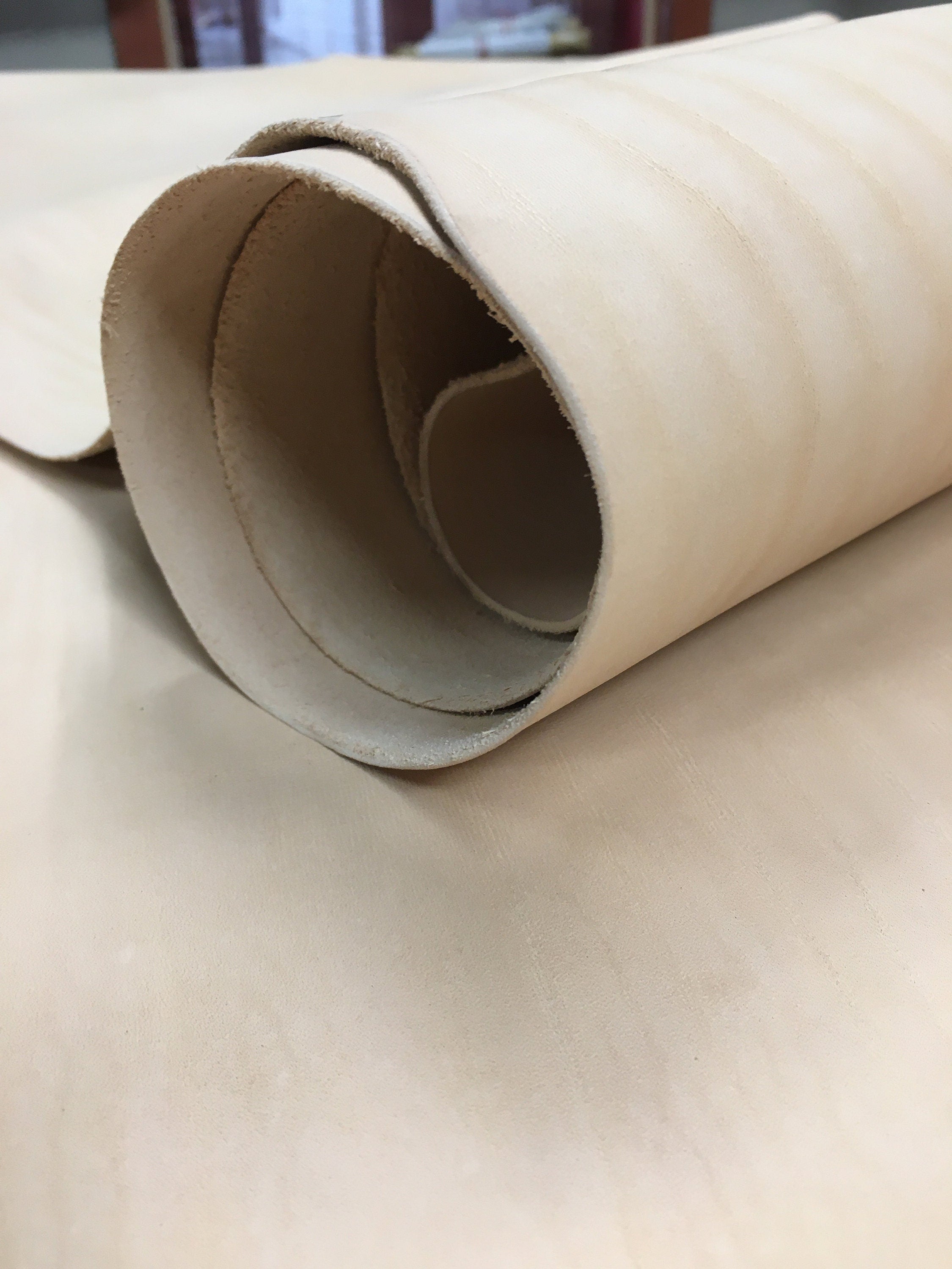 Beige cow leather | craft leather | Vegetable tanned| 1.8/2.0 mm 4 -5 oz| Real natural half skin hide | Precut sheets panels