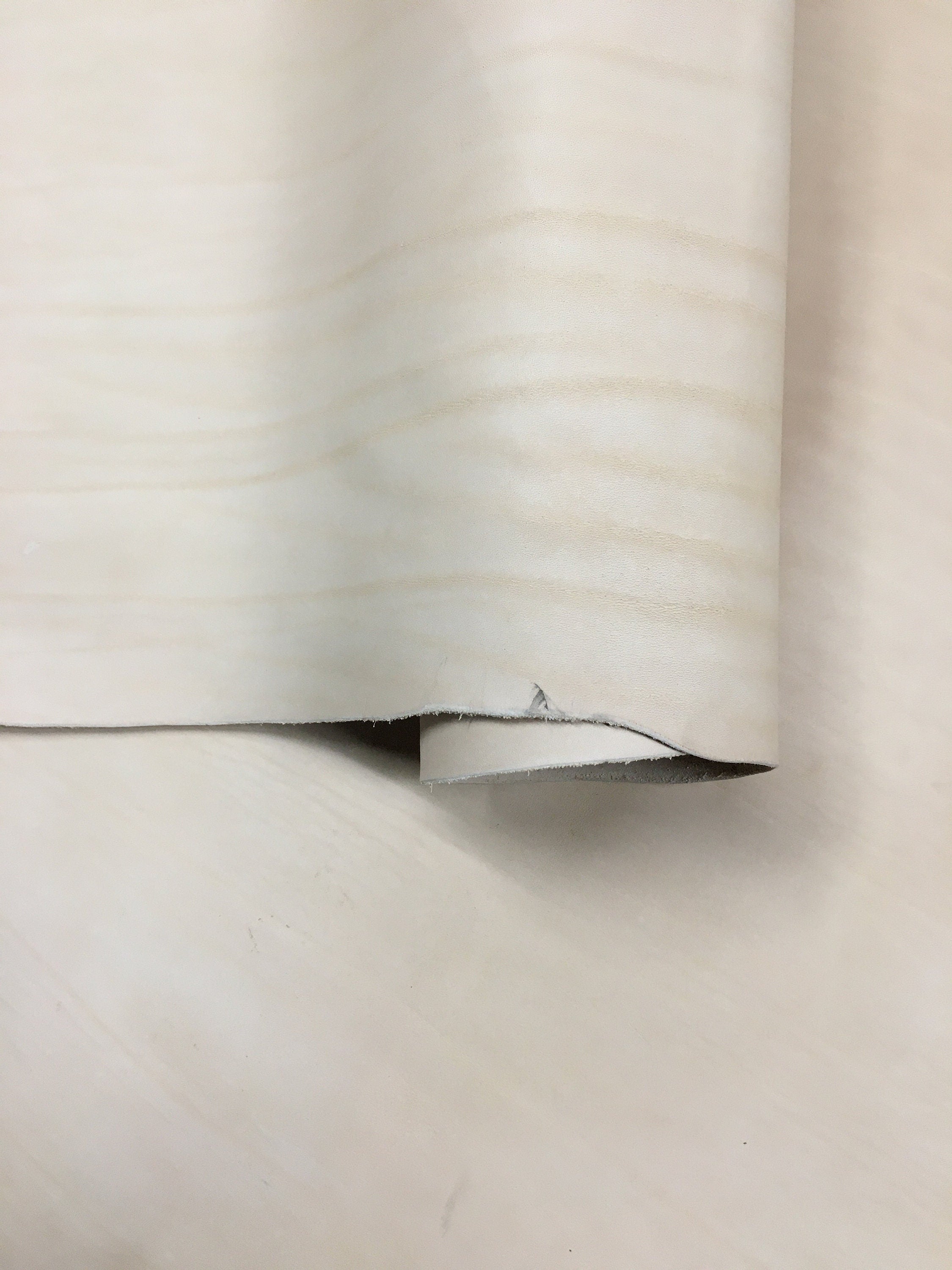 Beige cow leather | craft leather | Vegetable tanned| 1.8/2.0 mm 4 -5 oz| Real natural half skin hide | Precut sheets panels