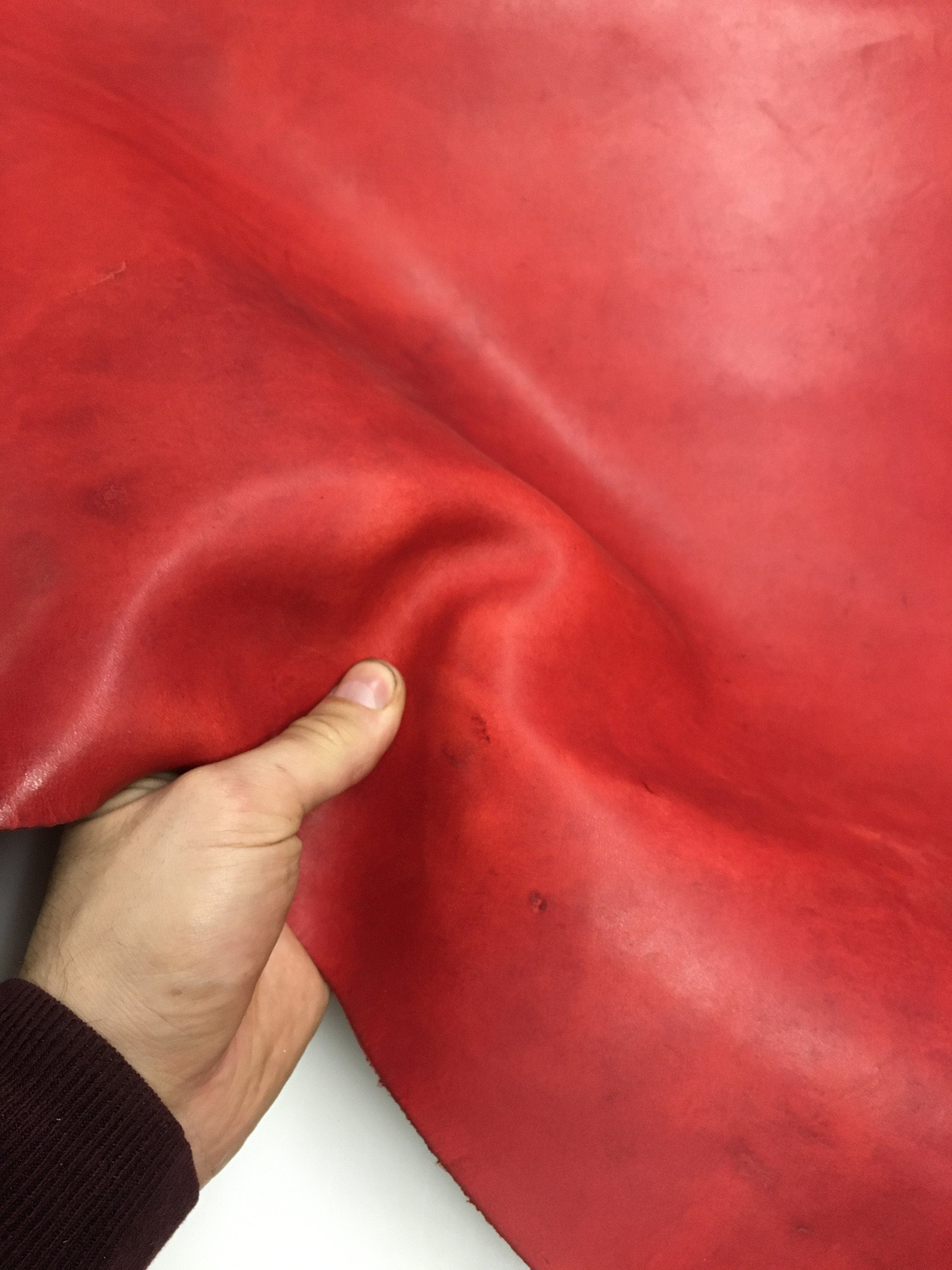 Vegetable tanned | Oil tanned |1.6mm -4 OZ | Red