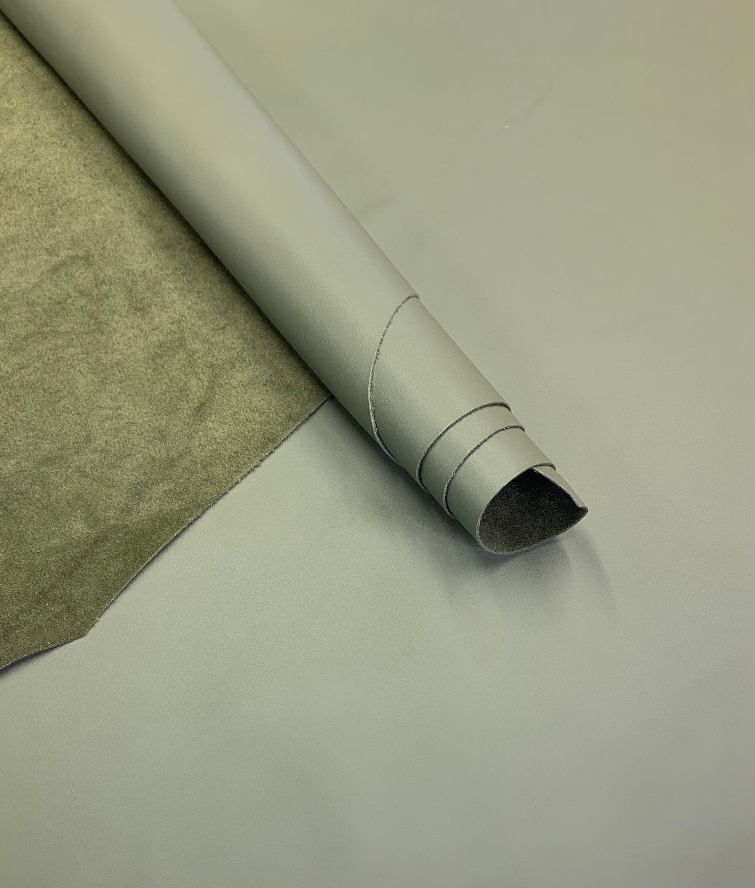 Light Khaki Green Leather | 1.1-1.3 mm 3 OZ | Natural Real genuine Italian leather nappa for bags, clothing