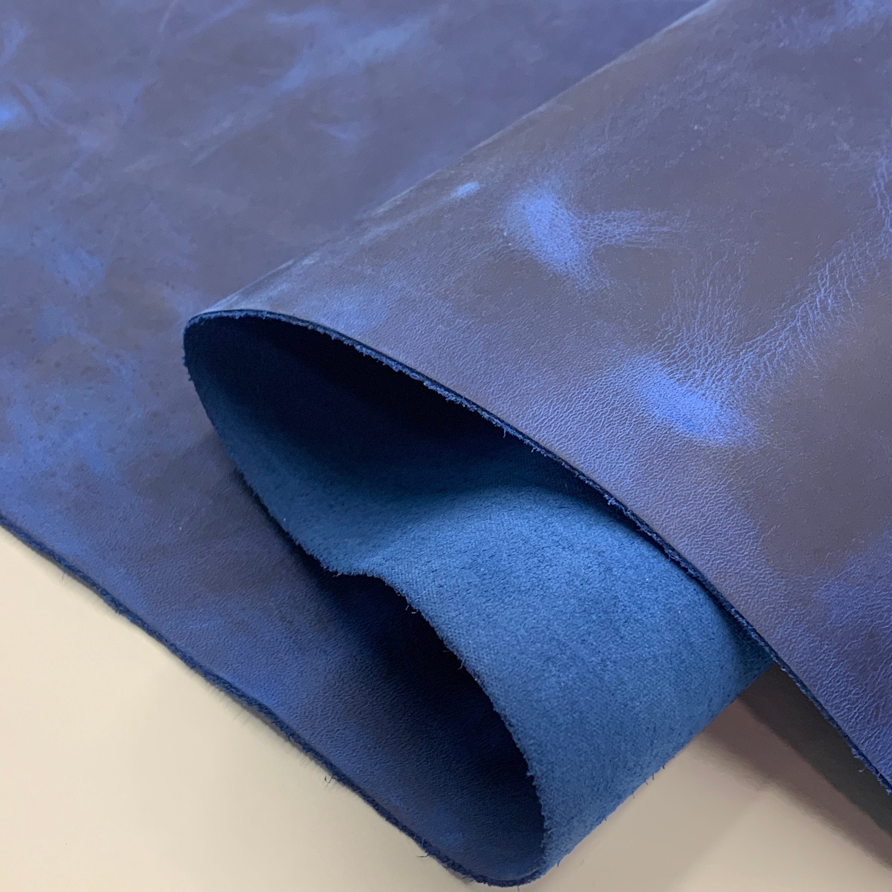 Blue | Pull up | Crazy horse | 4 oz | 1.4 mm |