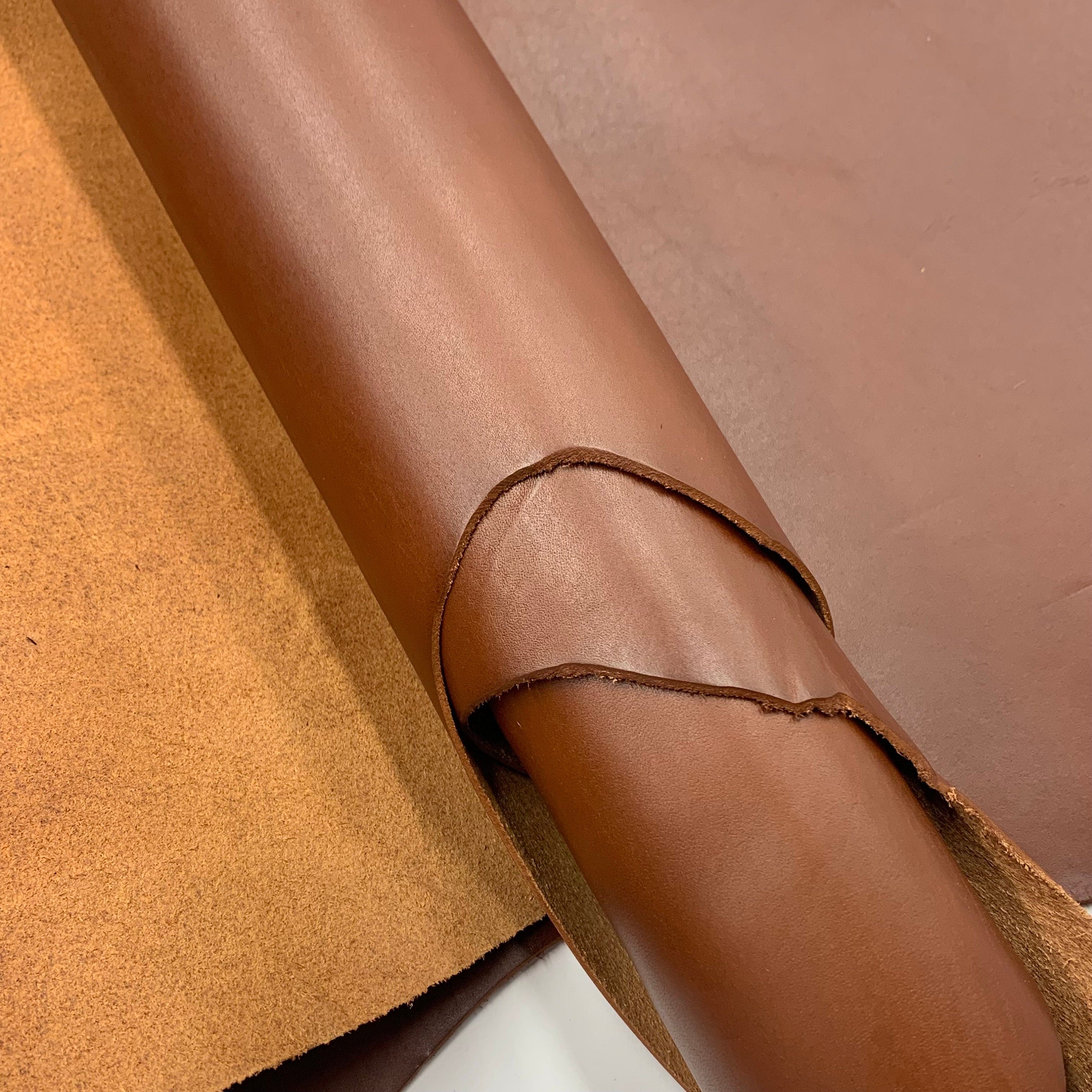 Brown leather | Italian Vegetable Tanned | Oil tanned 100% natural | 1.5 mm 4 oz | Brown color | sheets pieces panels