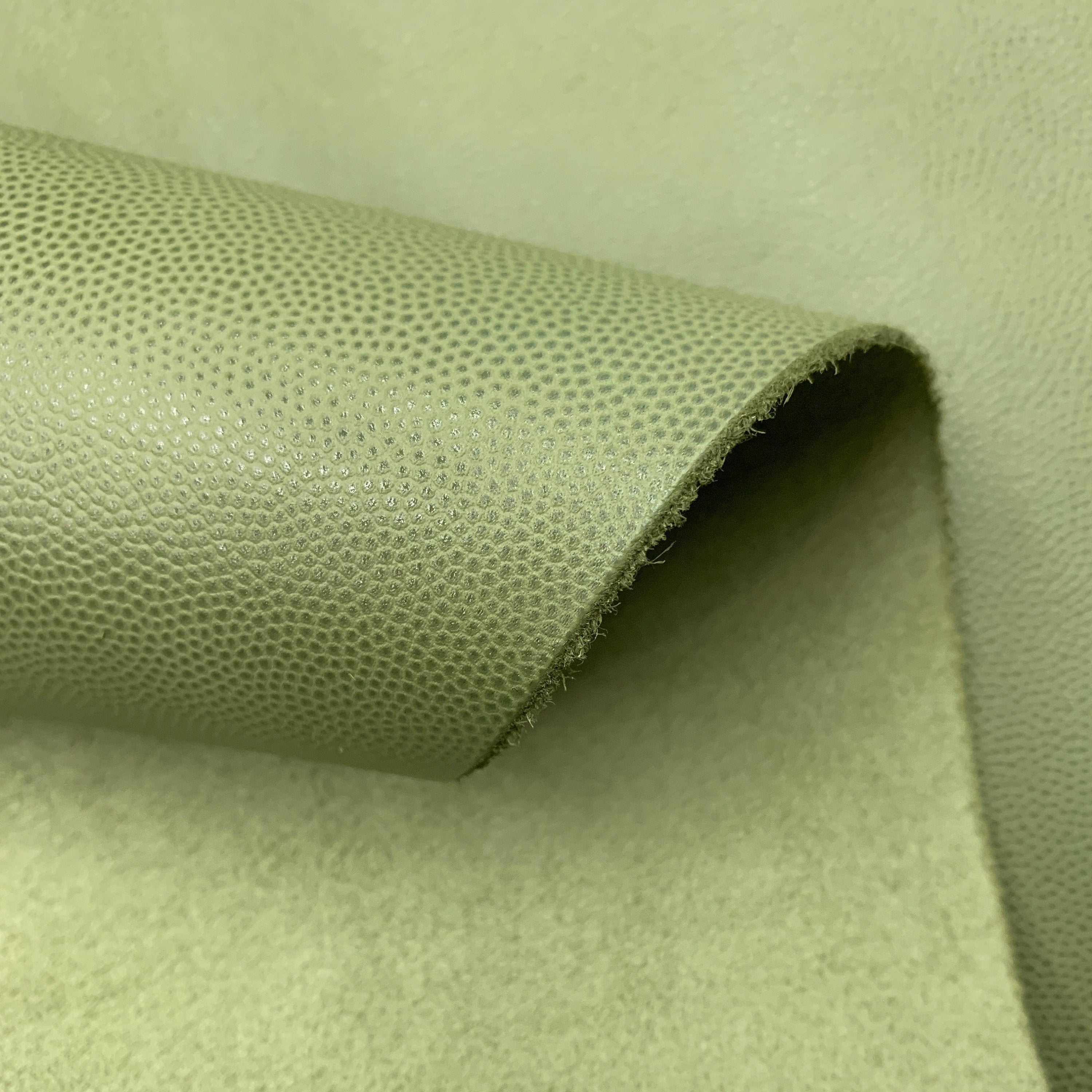 Green leather caviar pebbled khaki cow tan | 1.2mm | 3 oz