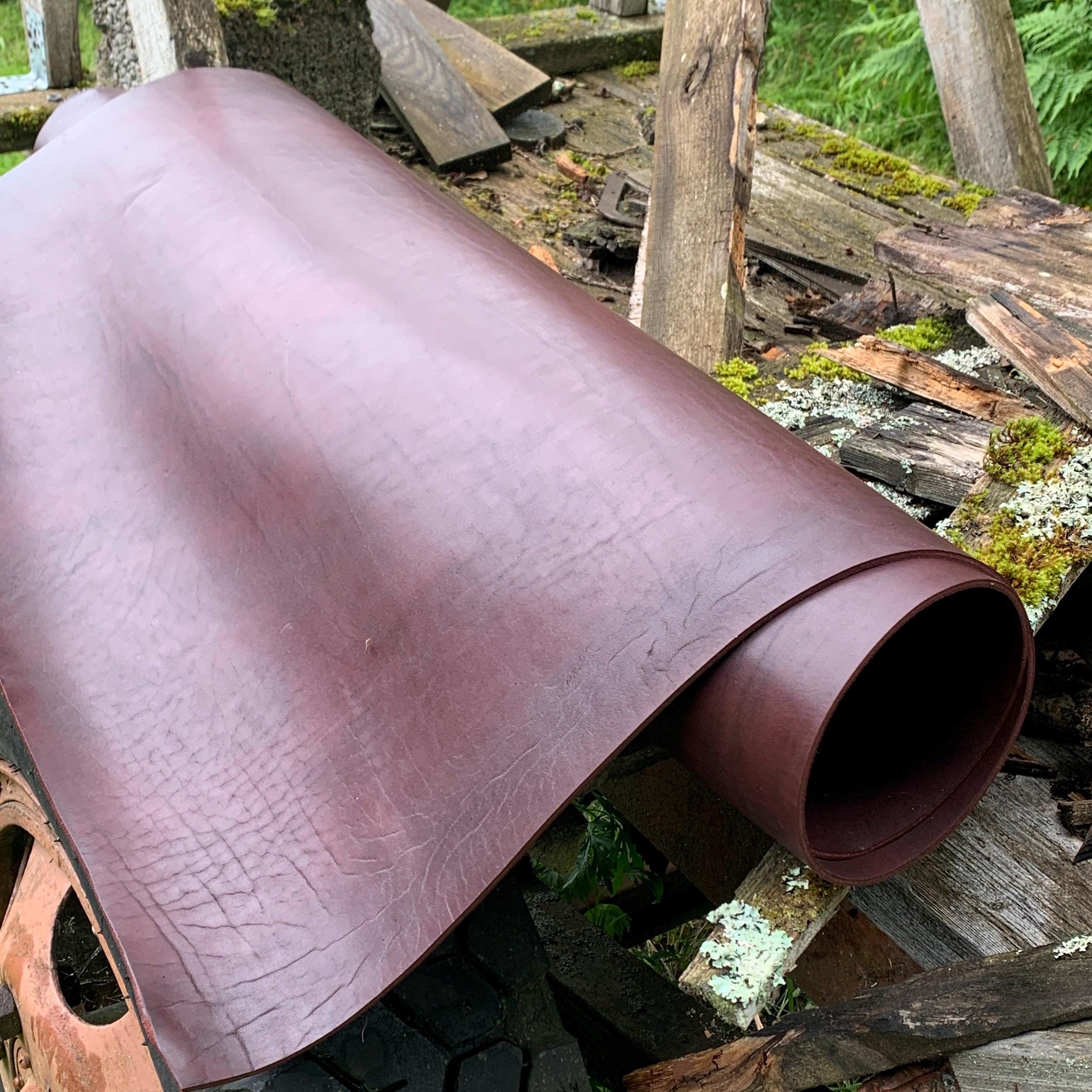 Thick leather Burgundy Buffalo sheets | Thick 10 oz | 4.2 mm | Bizon for belts straps bags