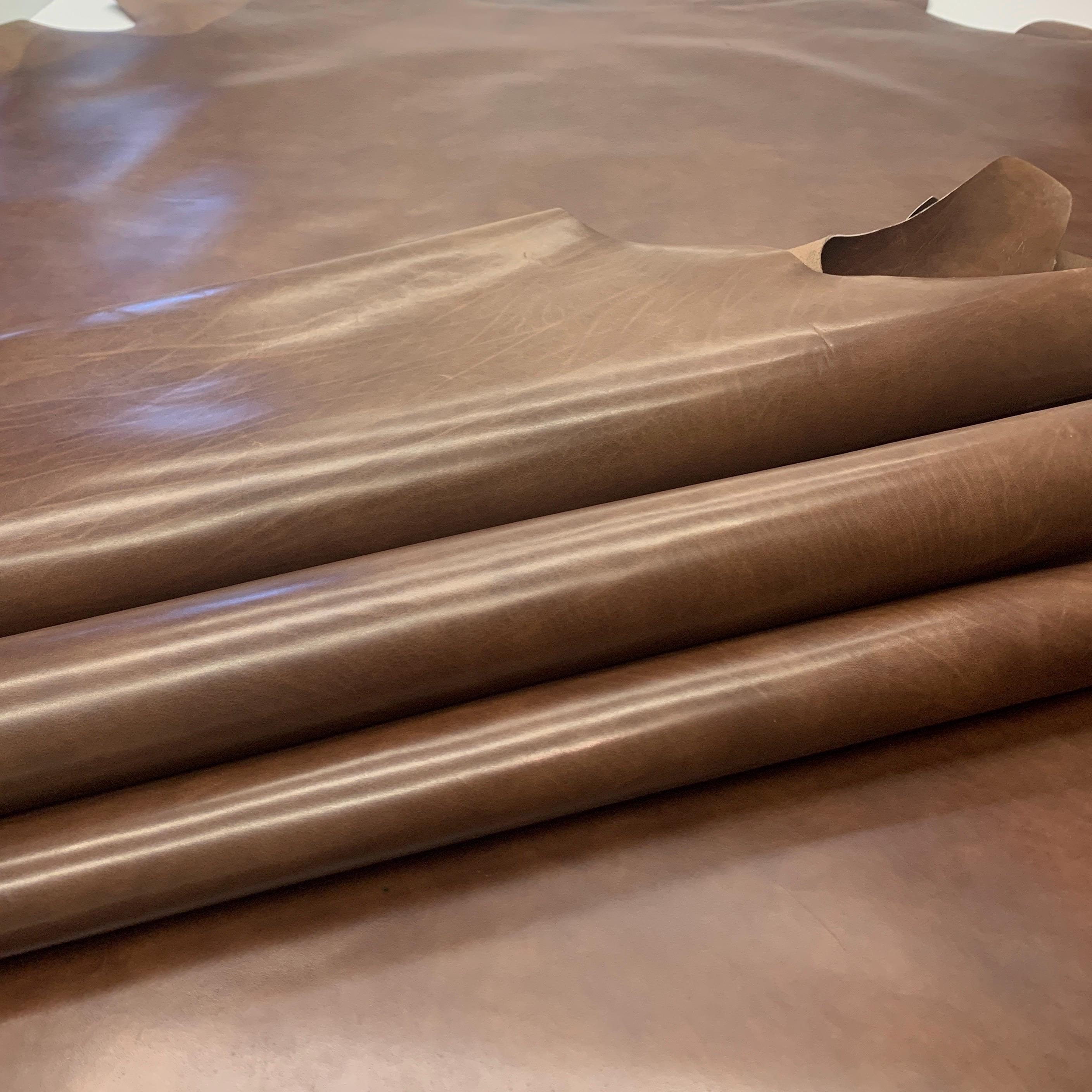 Brown leather | Italian Vegetable Tanned | Distressed | Oil tanned 100% natural | 1.3 mm 3 oz | color | sheets pieces panels for bags, boots