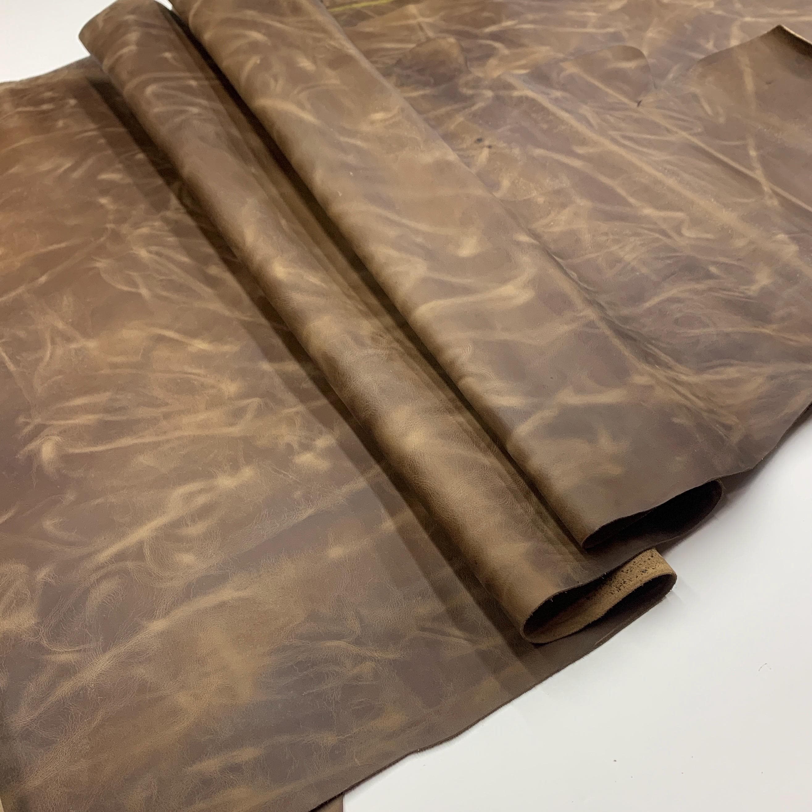 Brown leather pull up crazy horse real 1.3 mm 3oz waxy oily soft distressed for bags shoes leathercraft