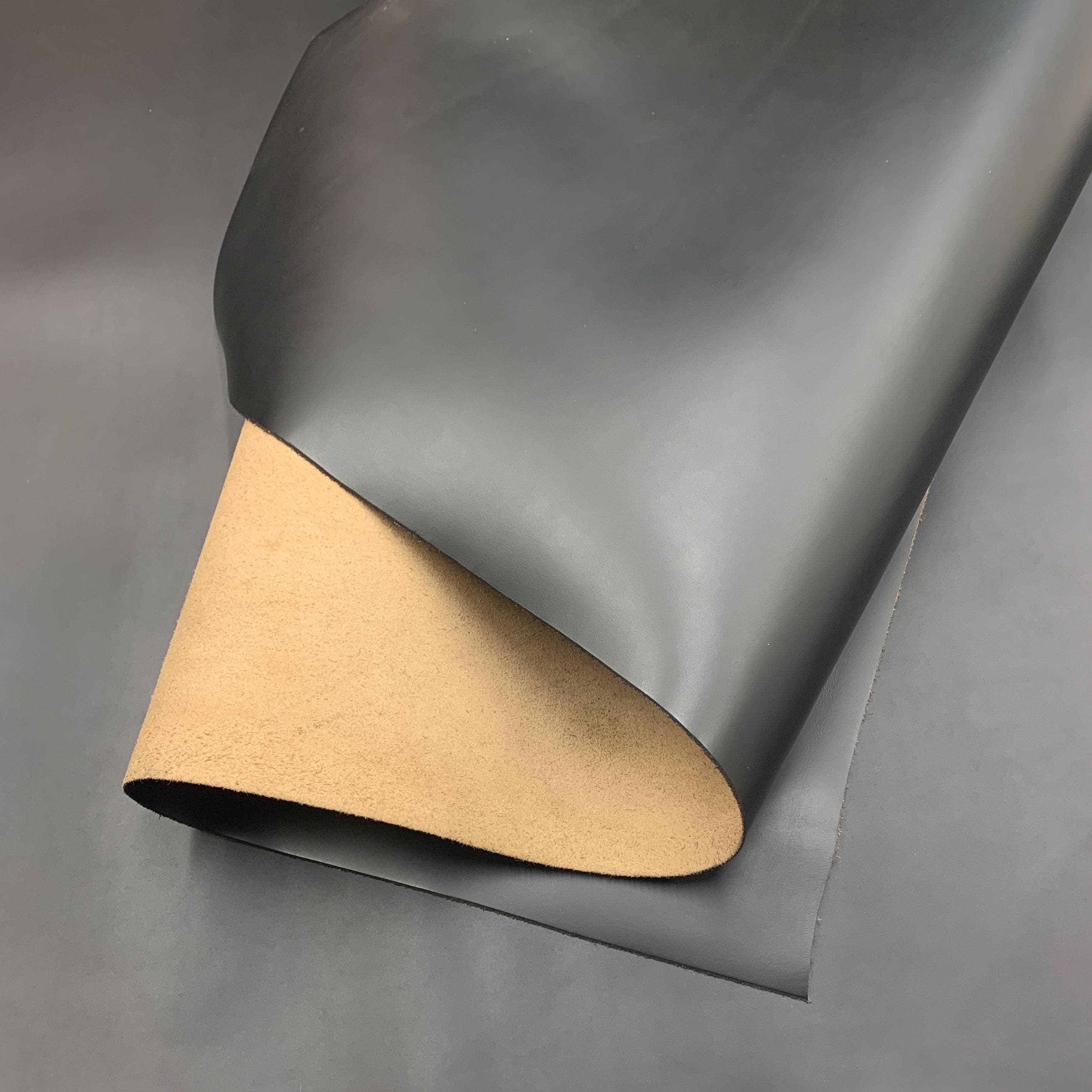 Black Vegetable Tanned Leather Sheet: Matte Italian Leather (1.8mm 4oz)