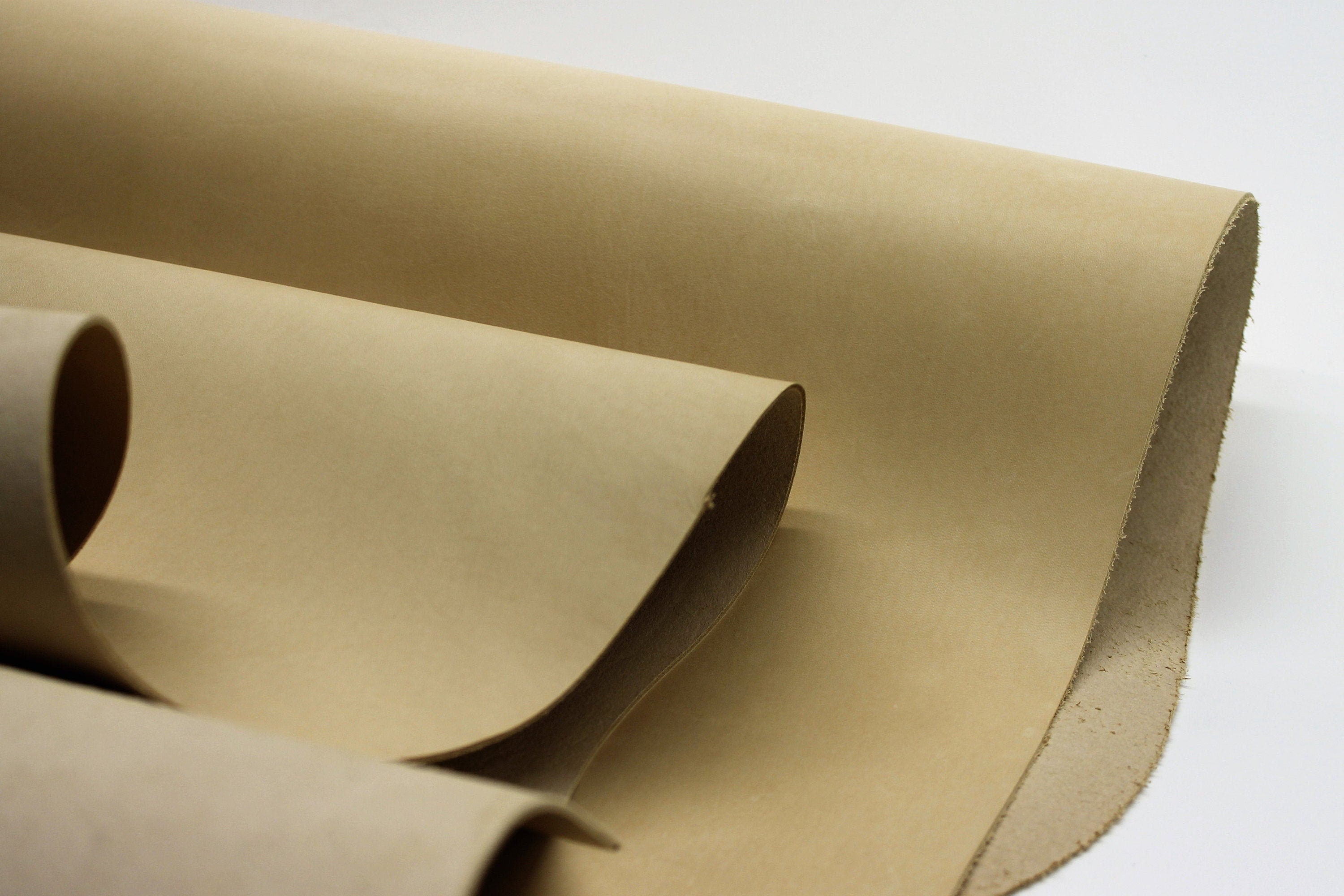 Beige Vegetable tanned cow leather Vacchetta | 1.5 mm 4 oz| Real natural half skin hide | Tooling embossing wet molding carving crafting