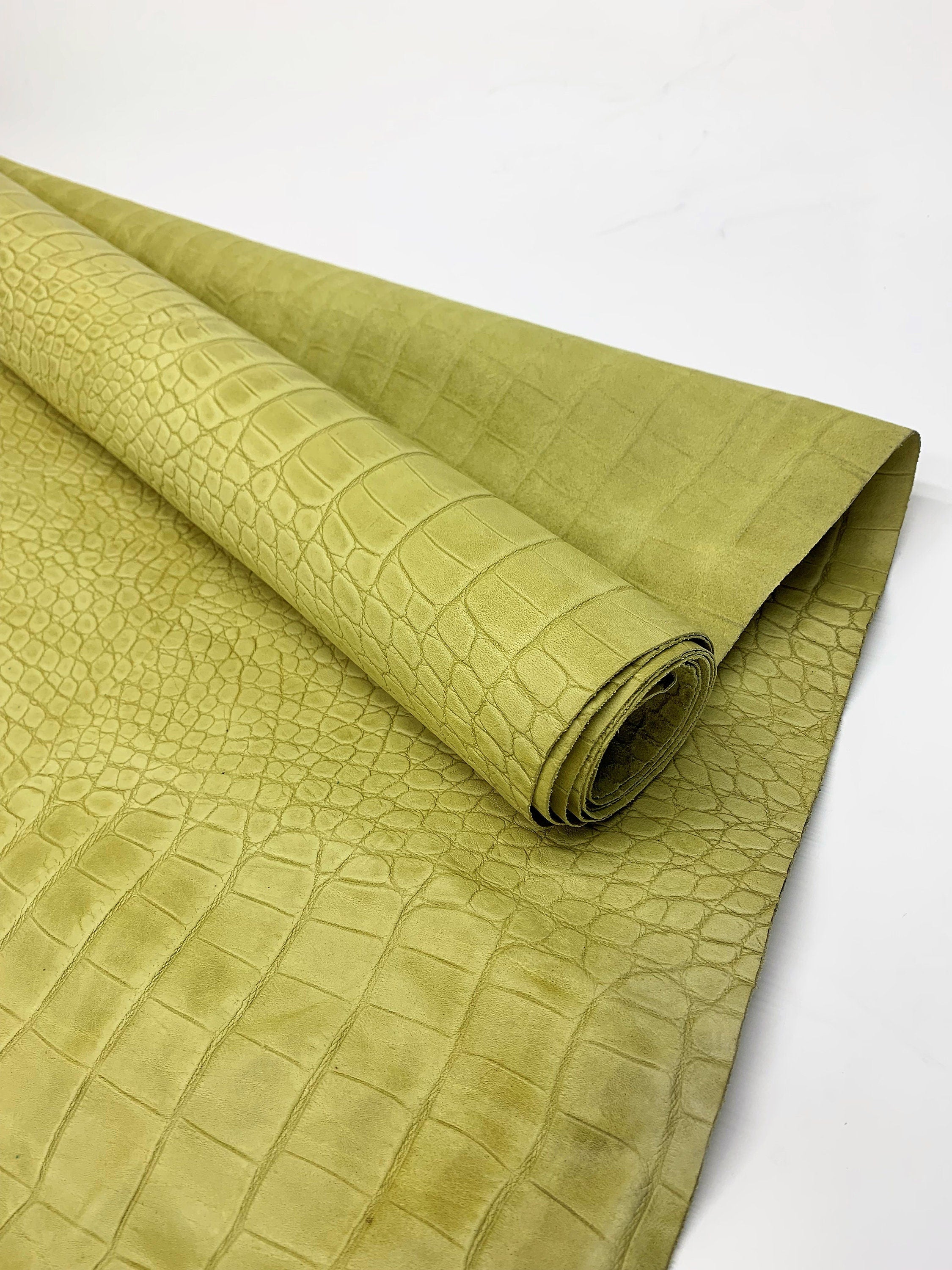 Crocodile Reptile embossed leather | Purple Green Beige Yellow| 0.8-1.0 mm | 2-3 OZ  |