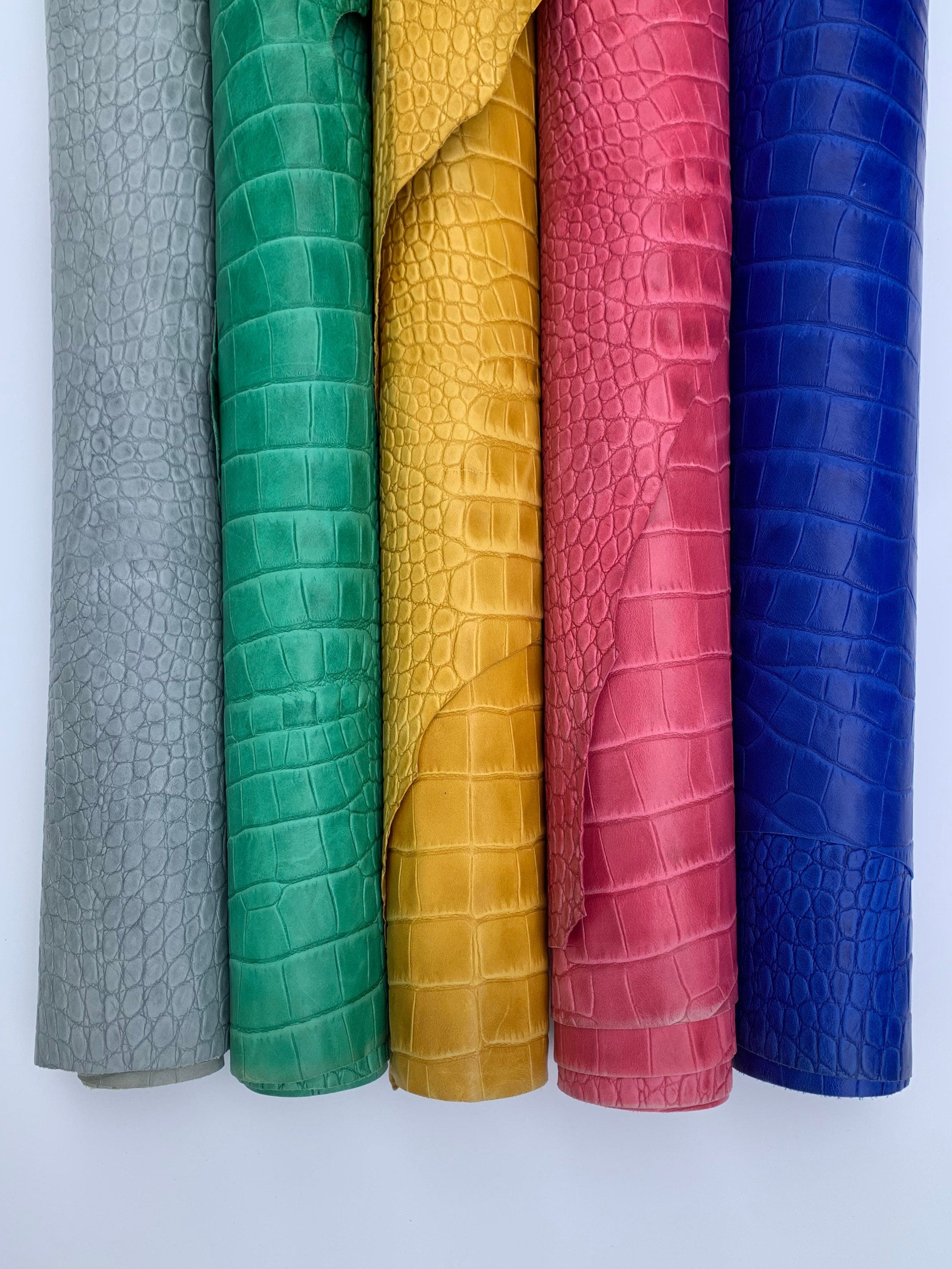 Crocodile leather Reptile embossed | gray green red yellow blue | 0.8-1.0 mm | 2-3 OZ