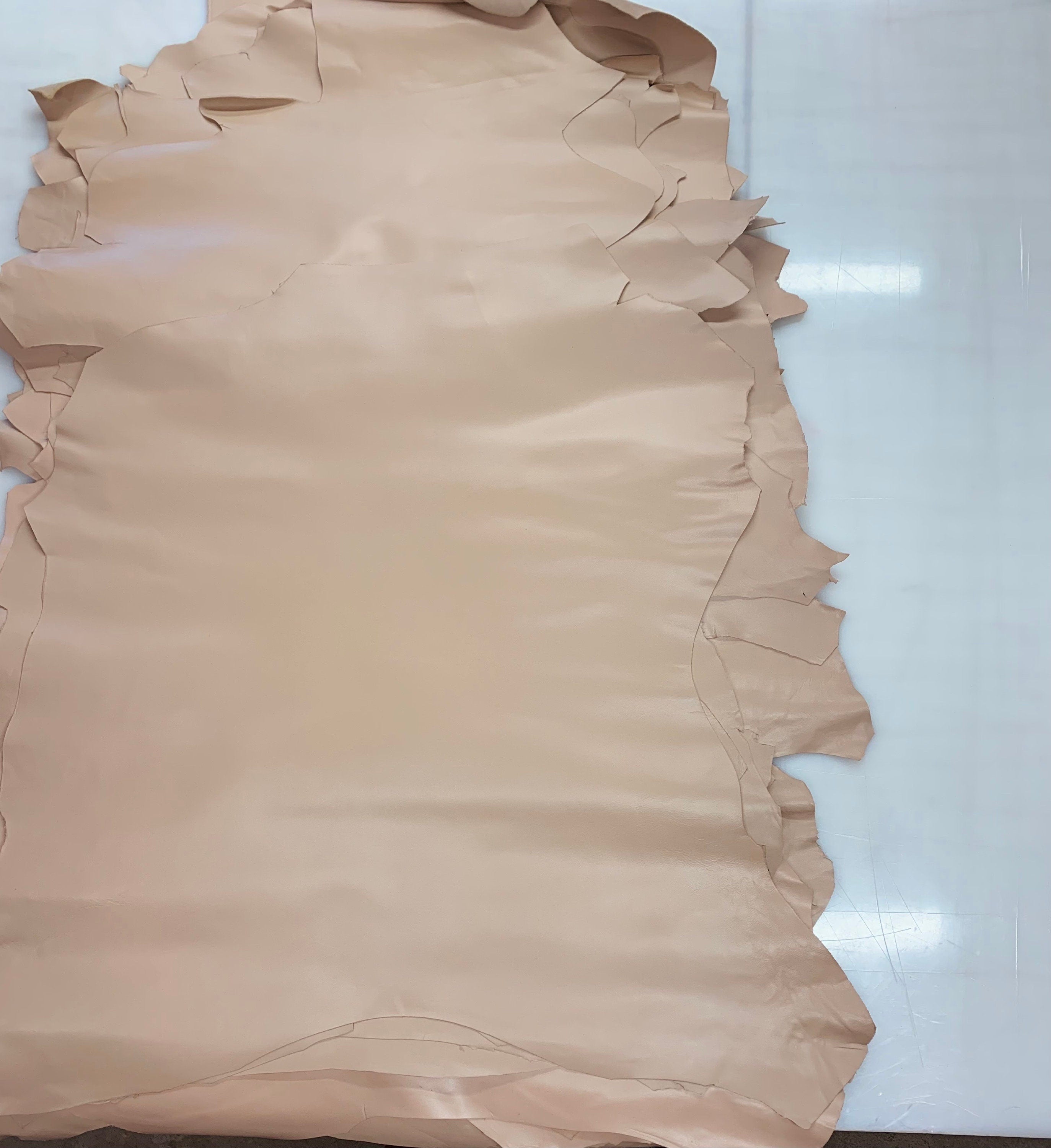 Beige pink Goat Nappa leather | thin 0.8mm | 1-2 oz |