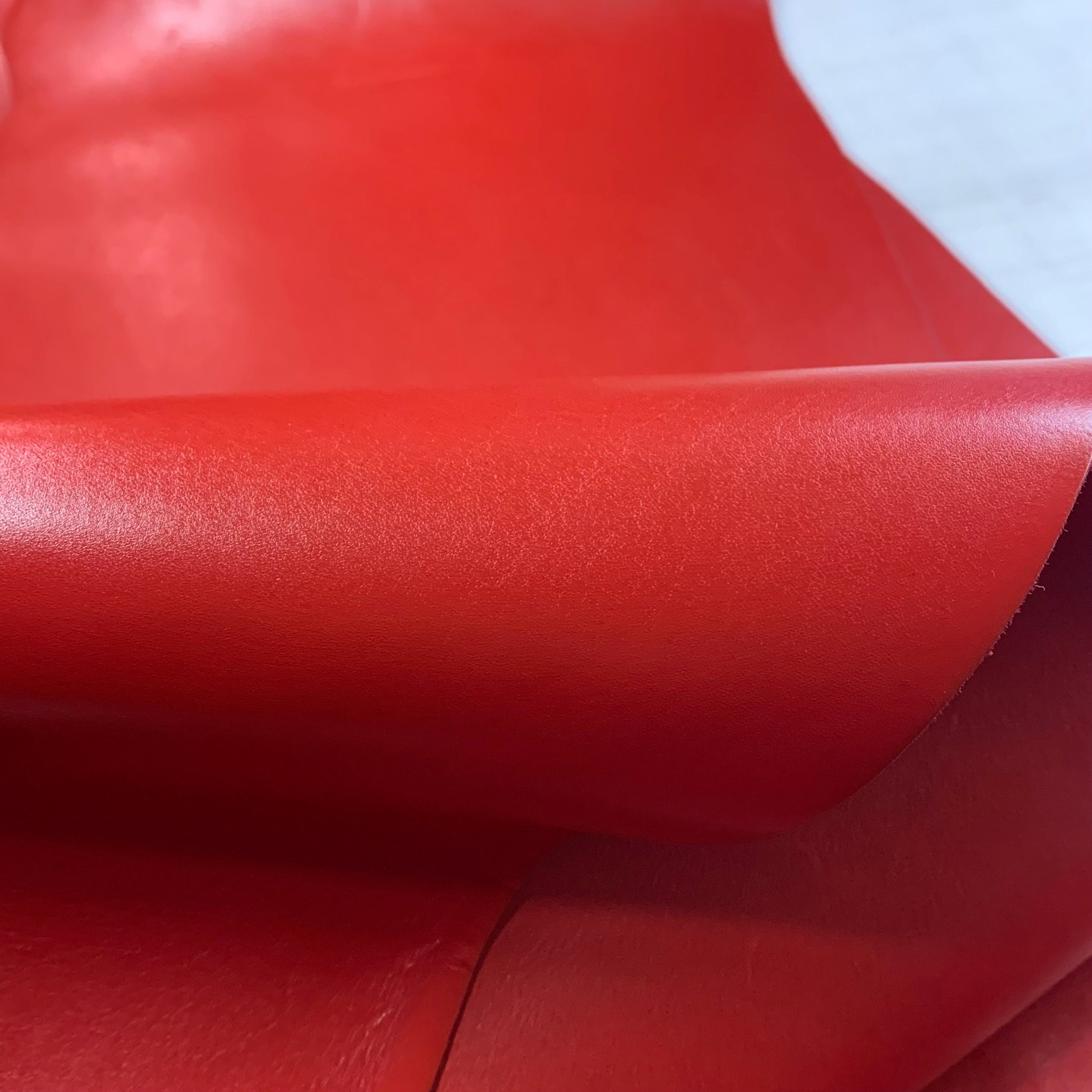 Thick leather red sheets | 7-8 oz | 2.8-3mm | Buffallo Bizon Bull | for belts, durable bags, leather craft, bag handles, straps, harnesses