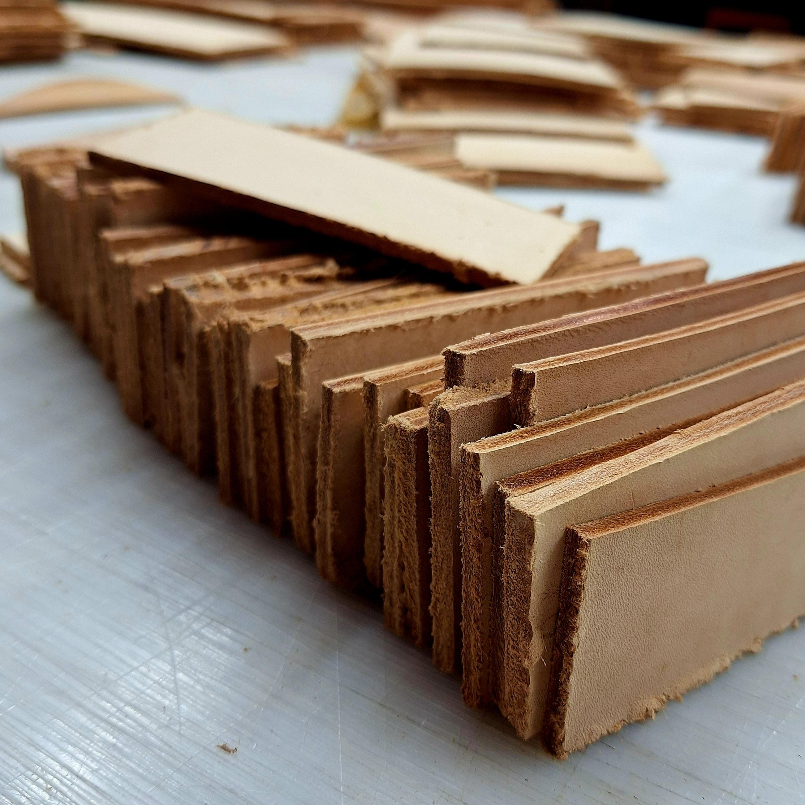 Thick leather 45 pieces | Average 5x13 cm large |thick stiff temper |