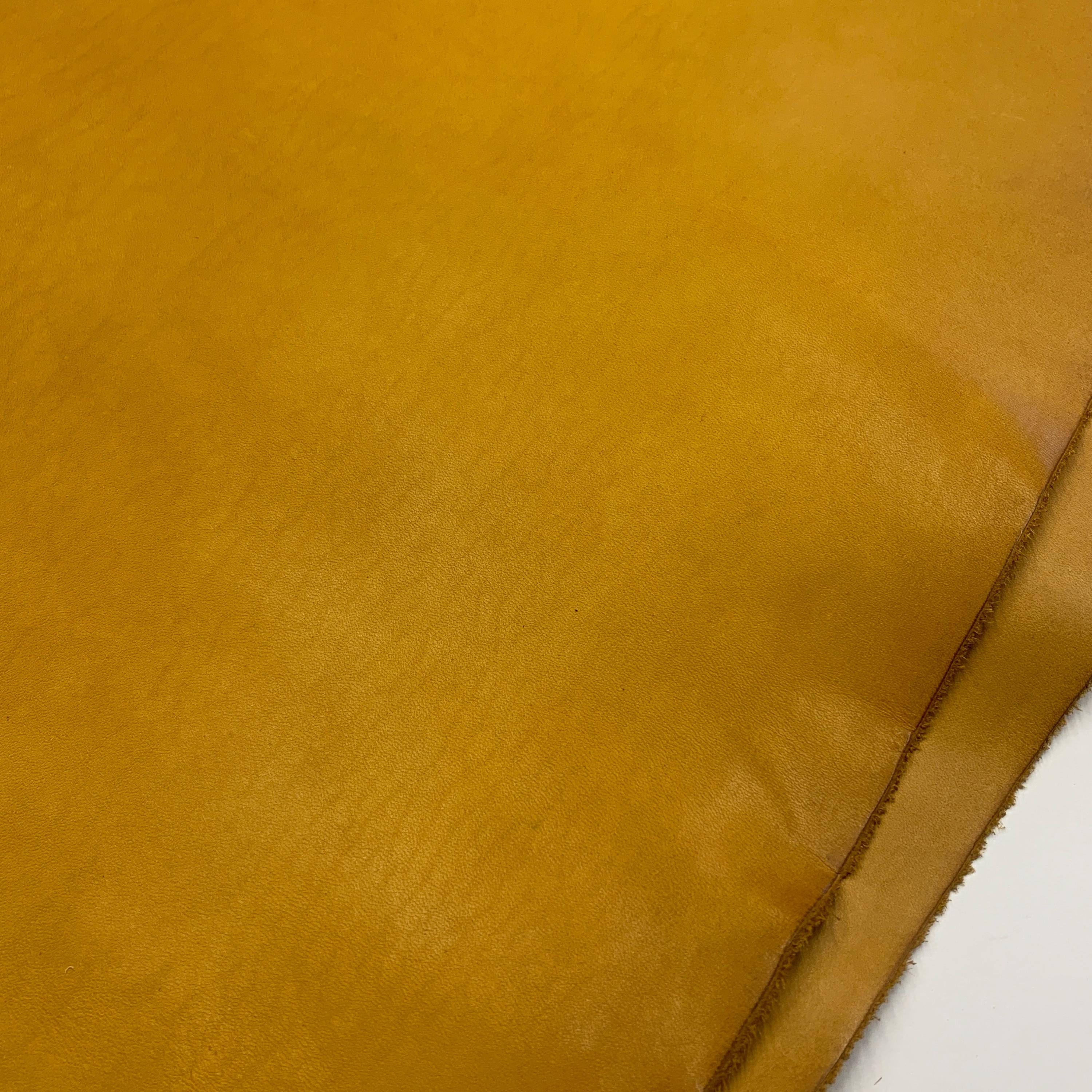 Brown Leather Yellow orange Vegetable tanned Italian | mid-soft natural | 1.6 mm 4 oz | calf belly | sheets panels for bags shoes crafts