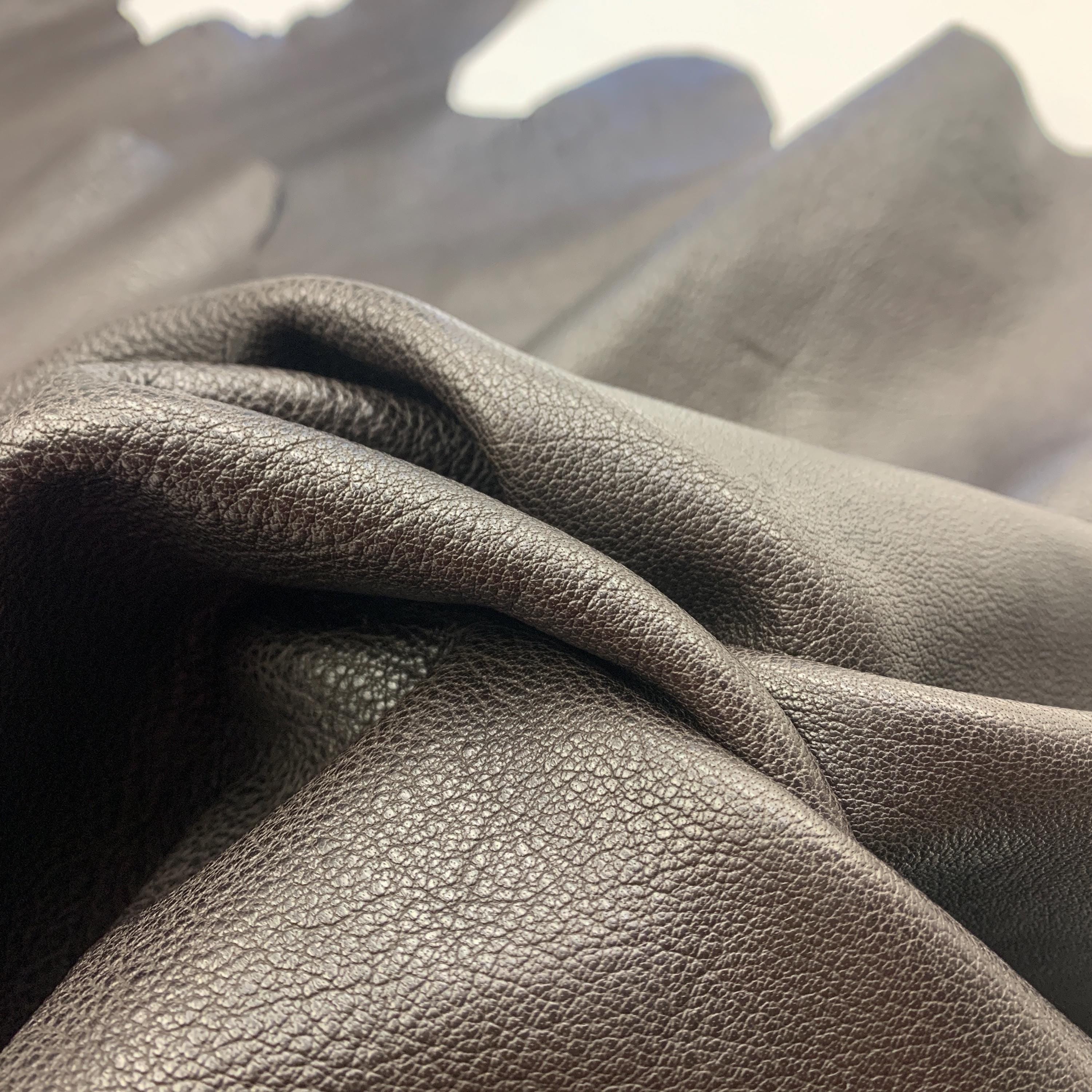 Dark Brown leather textured pattern | natural 1.5 mm or 4 oz  | cow embossed hides for bags unholstery